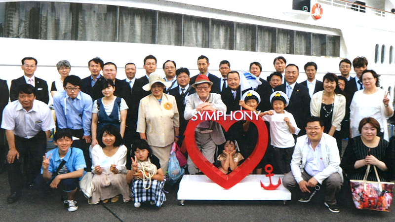 栗山電気のスタッフ集合写真